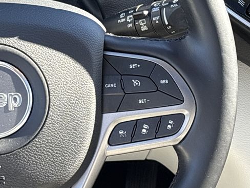 Certified 2021 Jeep Cherokee Limited w/ Elite Package image 24