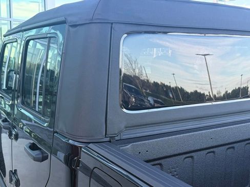 New 2026 Jeep Gladiator Rubicon image 38