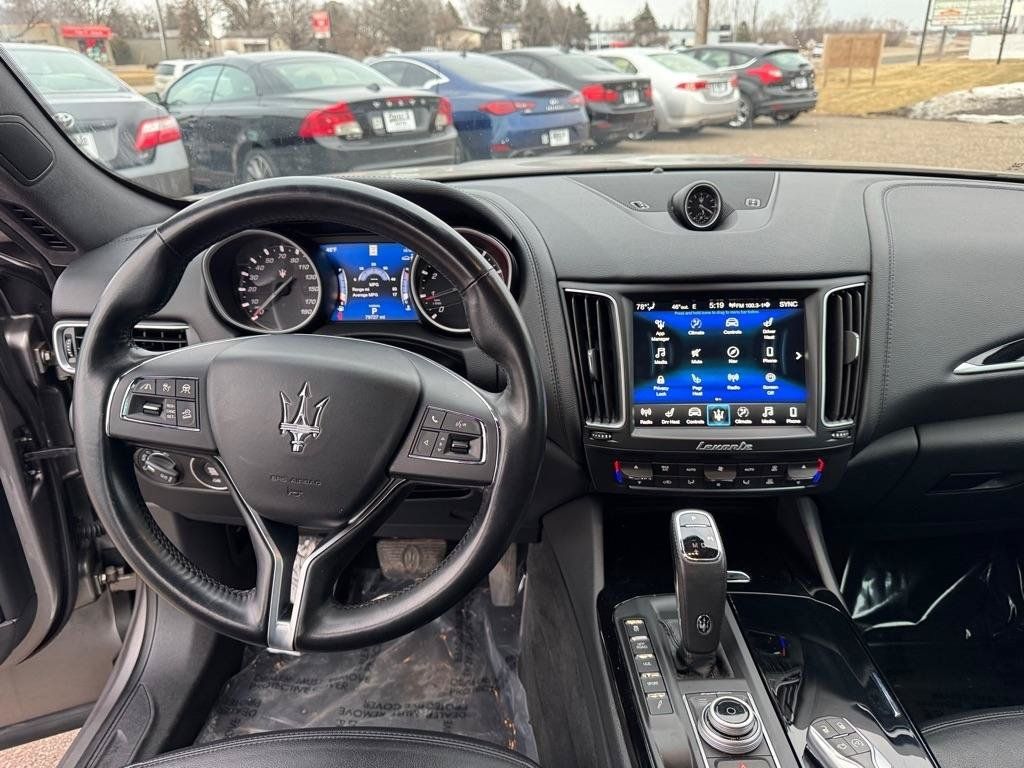 Used 2019 Maserati Levante AWD/4WD image 37