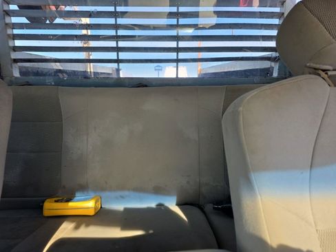 Used 2004 Ford F350 XL image 12