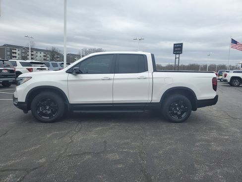 Used 2025 Honda Ridgeline Black Edition image 8