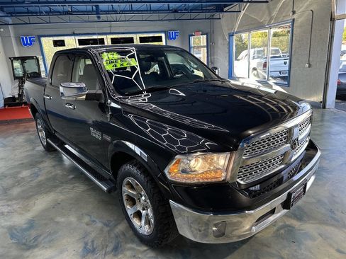 Used 2017 RAM 1500 Laramie image 8