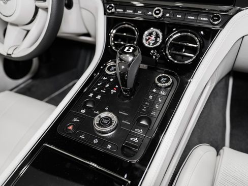 New 2026 Bentley Continental GTC AWD/4WD image 37