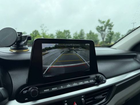 Used 2019 Kia Forte LXS FWD image 21