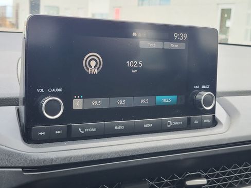 Used 2023 Honda Accord EX image 17