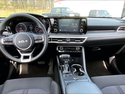 Used 2024 Kia K5 LXS FWD image 13