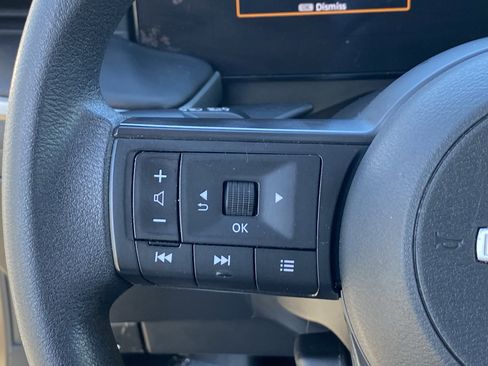 Used 2025 Nissan Kicks S image 26