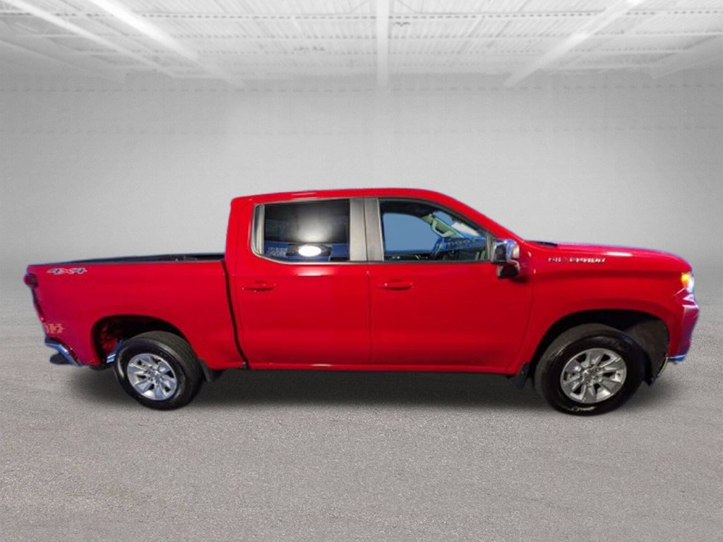 Used 2025 Chevrolet Silverado 1500 LT AWD/4WD image 4