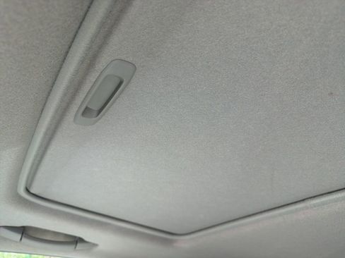 Used 2012 Toyota Highlander Limited w/ Tow Pkg image 30