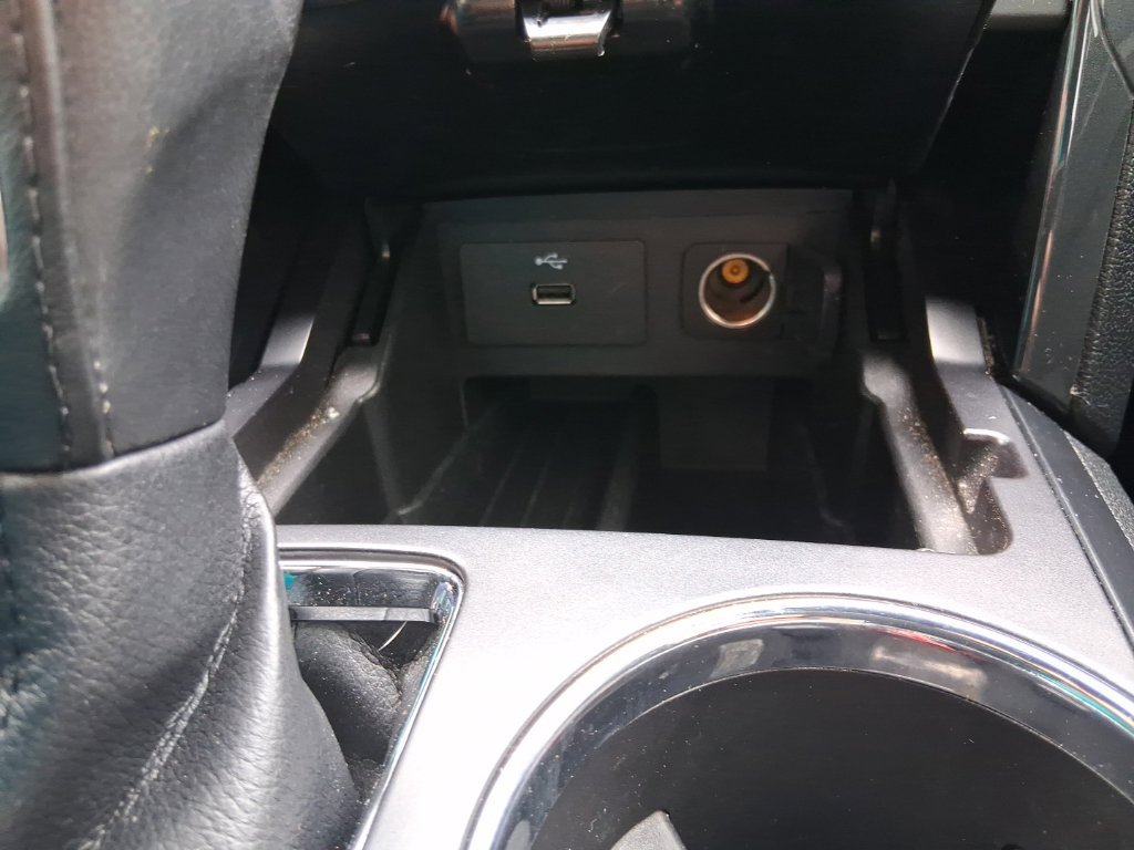 Used 2018 Ford Explorer XLT FWD image 34