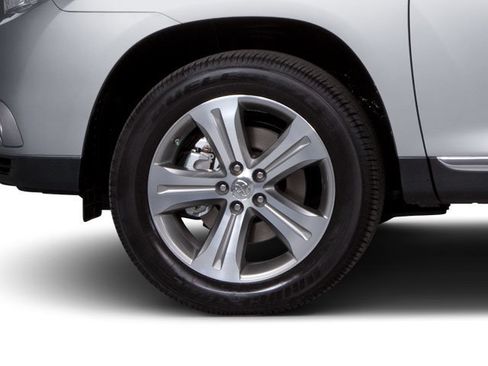 Used 2013 Toyota Highlander SE AWD/4WD image 14