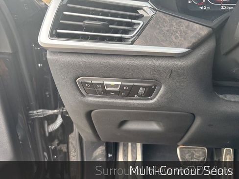 Used 2022 BMW X7 xDrive40i w/ M Sport Package image 32