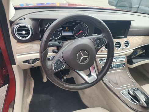 Used 2018 Mercedes-Benz E 300 w/ Premium 1 Package image 13