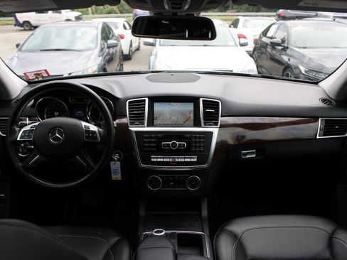 Used 2015 Mercedes-Benz ML 350 4MATIC image 35