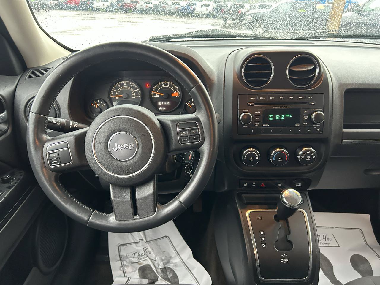 Used 2014 Jeep Patriot Latitude AWD/4WD image 25