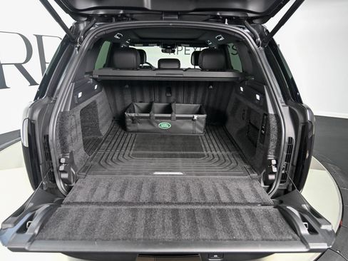 Used 2025 Land Rover Range Rover SE AWD/4WD image 39