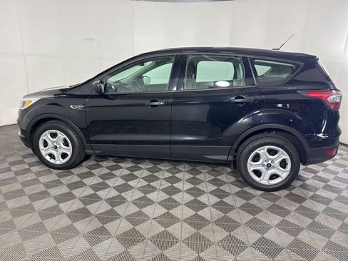 Used 2017 Ford Escape S image 6