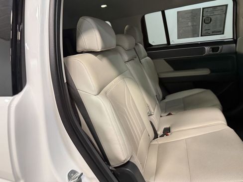 Used 2024 Hyundai Santa Fe SEL image 65