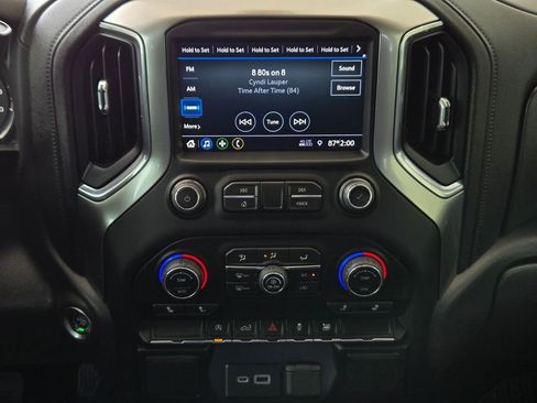 Used 2022 Chevrolet Silverado 1500 LT image 16