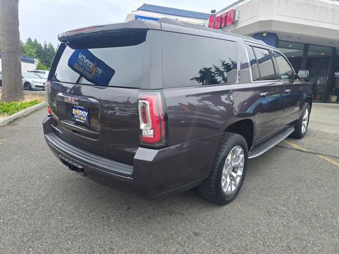 Used 2015 GMC Yukon XL SLT w/ Open Road Package AWD/4WD image 7
