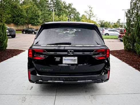 Used 2026 Honda Odyssey Sport-L image 11