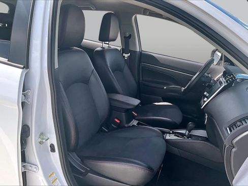 Used 2024 Mitsubishi Outlander Sport SE AWD/4WD image 8