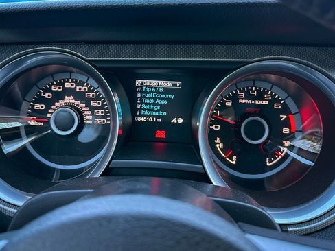 Used 2014 Ford Mustang Shelby GT500 w/ Equipment Group 821A image 32