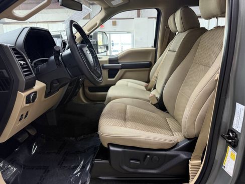Used 2019 Ford F150 XLT w/ Equipment Group 302A Luxury AWD/4WD image 11