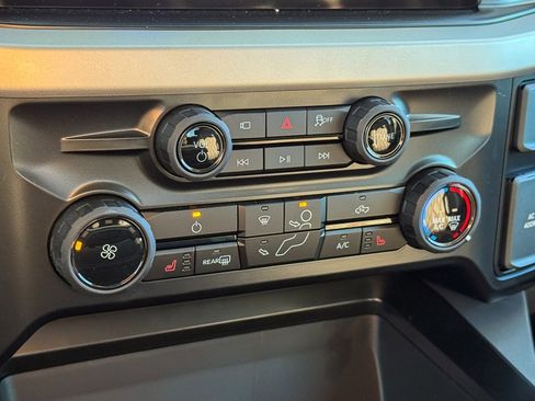 New 2026 Ford F250 XLT w/ XLT Premium Package image 44