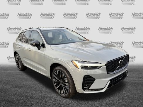 Used 2026 Volvo XC60 B5 Ultra w/ Protection Package Premier image 2