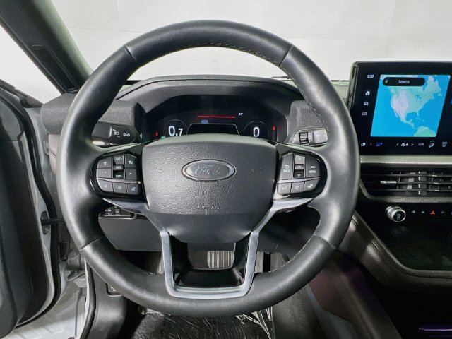Used 2025 Ford Explorer Platinum w/ LUX Leather Package AWD/4WD image 15