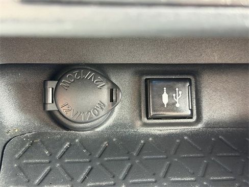 Certified 2019 Toyota RAV4 XSE image 21