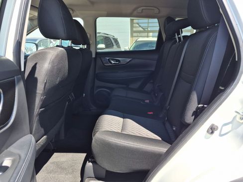 Used 2019 Nissan Rogue SV AWD/4WD image 28