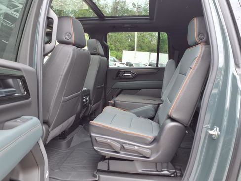 New 2026 GMC Yukon XL AT4 w/ AT4 Premium Package AWD/4WD image 22