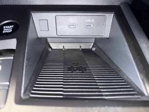 Used 2025 Nissan Kicks SV w/ Charging Package FWD image 37