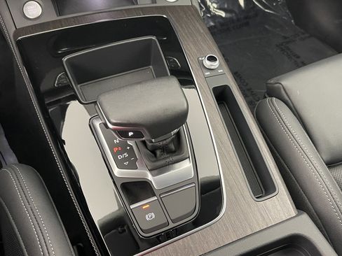 Certified 2025 Audi Q5 2.0T Premium Plus w/ Premium Plus Package image 34