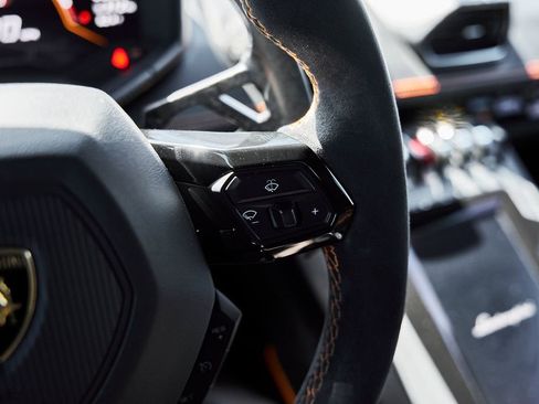 Used 2020 Lamborghini Huracan EVO AWD/4WD image 53