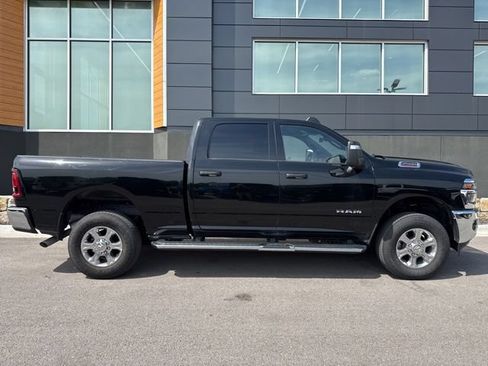 Used 2025 RAM 2500 Big Horn AWD/4WD image 2
