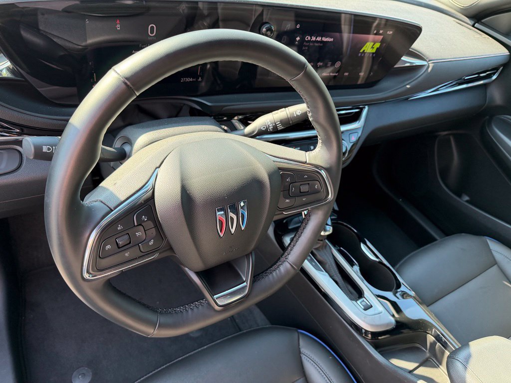Used 2025 Buick Envista Sport Touring w/ Convenience I Package FWD image 28