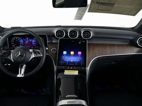New 2026 Mercedes-Benz GLC 300 image 4