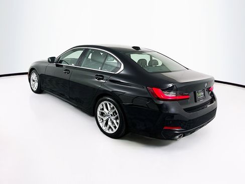 Used 2025 BMW 330i Sedan w/ Convenience Package image 5