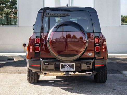 Used 2023 Land Rover Defender 130 SE AWD/4WD image 5