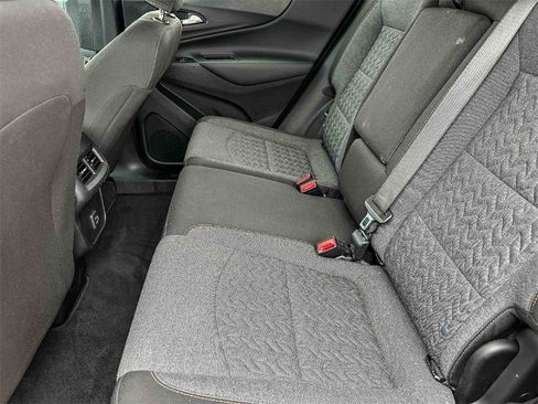 Used 2022 Chevrolet Equinox LT image 18