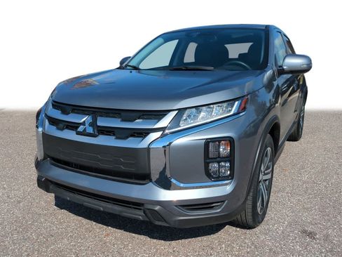Used 2025 Mitsubishi Outlander Sport SE image 1
