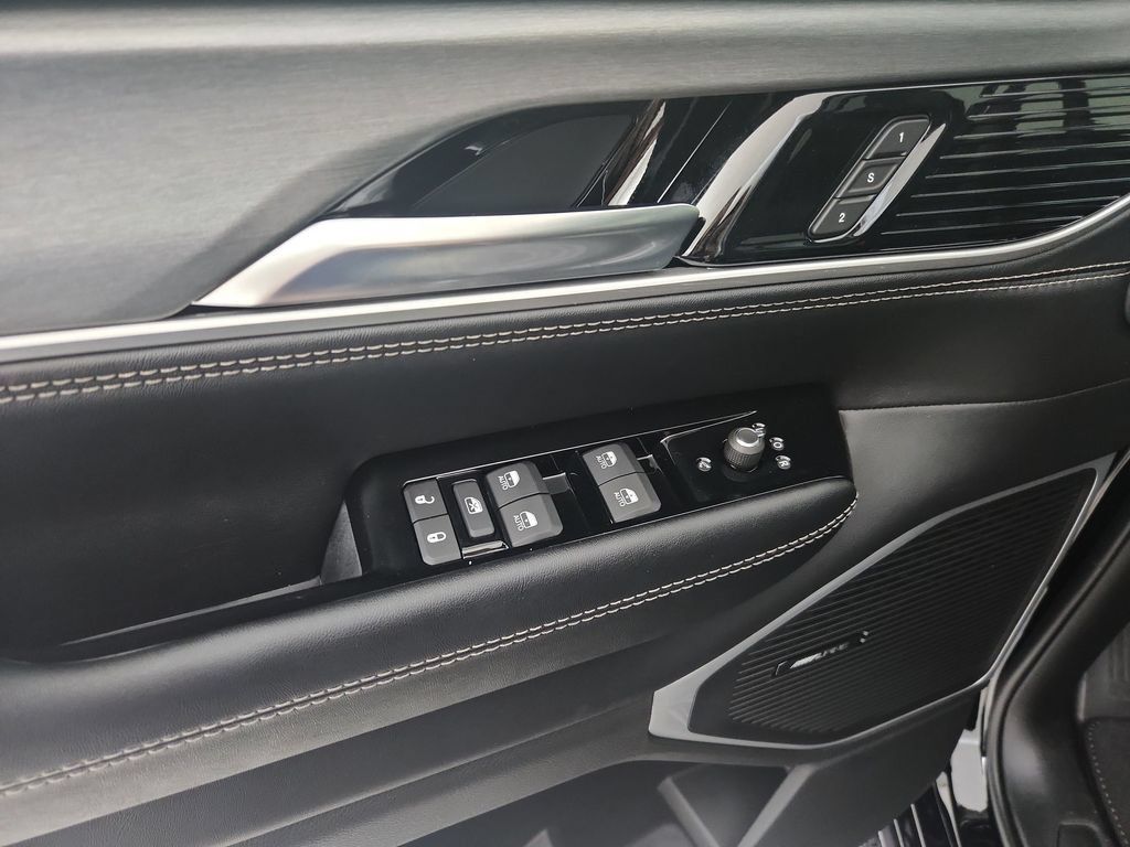 New 2026 Jeep Grand Wagoneer L 4WD w/ Premium Group I image 20