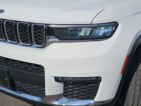 Used 2021 Jeep Grand Cherokee L Limited image 36