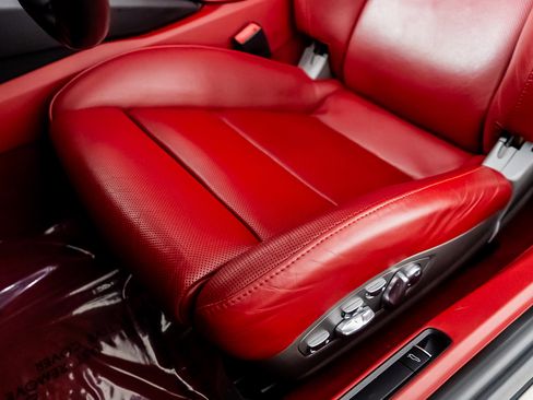 Used 2016 Porsche 911 Turbo S image 15