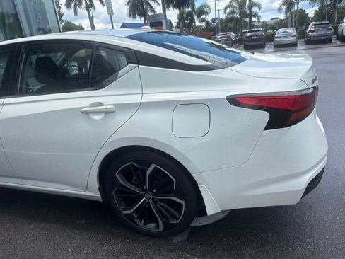 Used 2024 Nissan Altima 2.5 SR FWD image 8