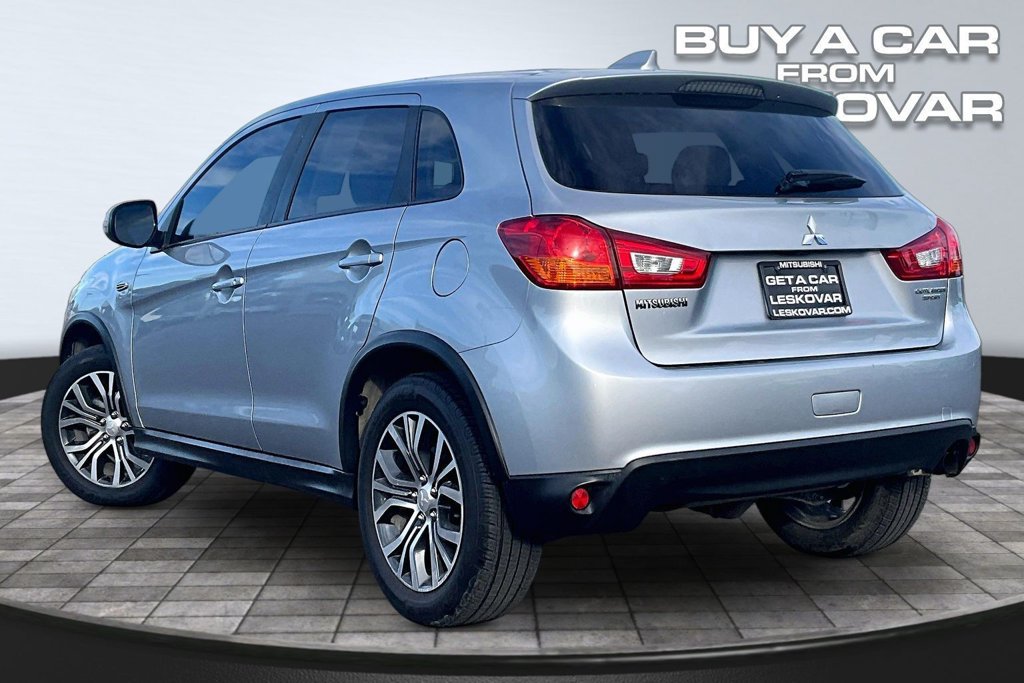 Used 2017 Mitsubishi Outlander Sport ES FWD image 2
