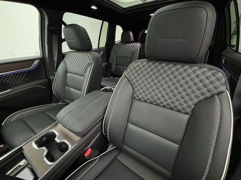 New 2026 GMC Acadia Denali w/ Super Cruise Package image 24